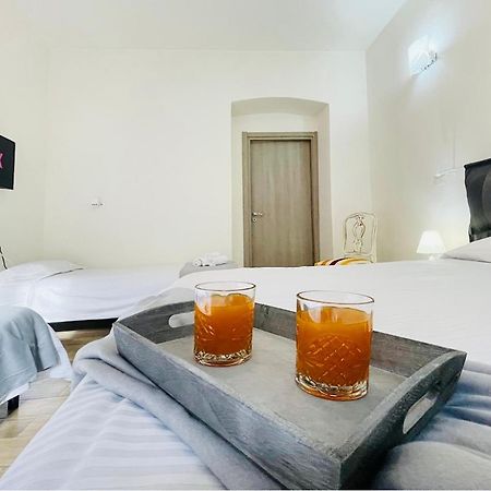 Porta Palazzo 15 Min - Suite Con Netflix & Wi-Fi Torino Esterno foto