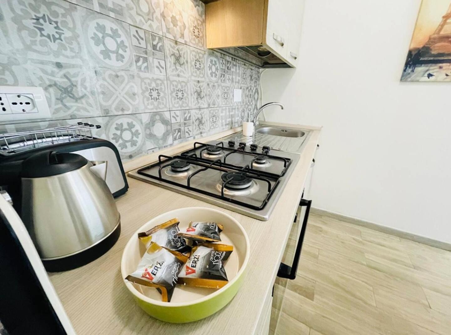 Porta Palazzo 15 Min - Suite Con Netflix & Wi-Fi Torino Esterno foto