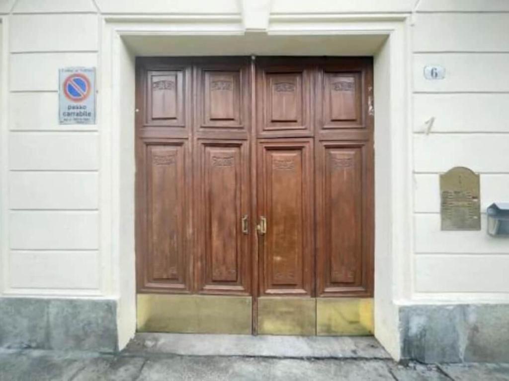 Porta Palazzo 15 Min - Suite Con Netflix & Wi-Fi Torino Esterno foto